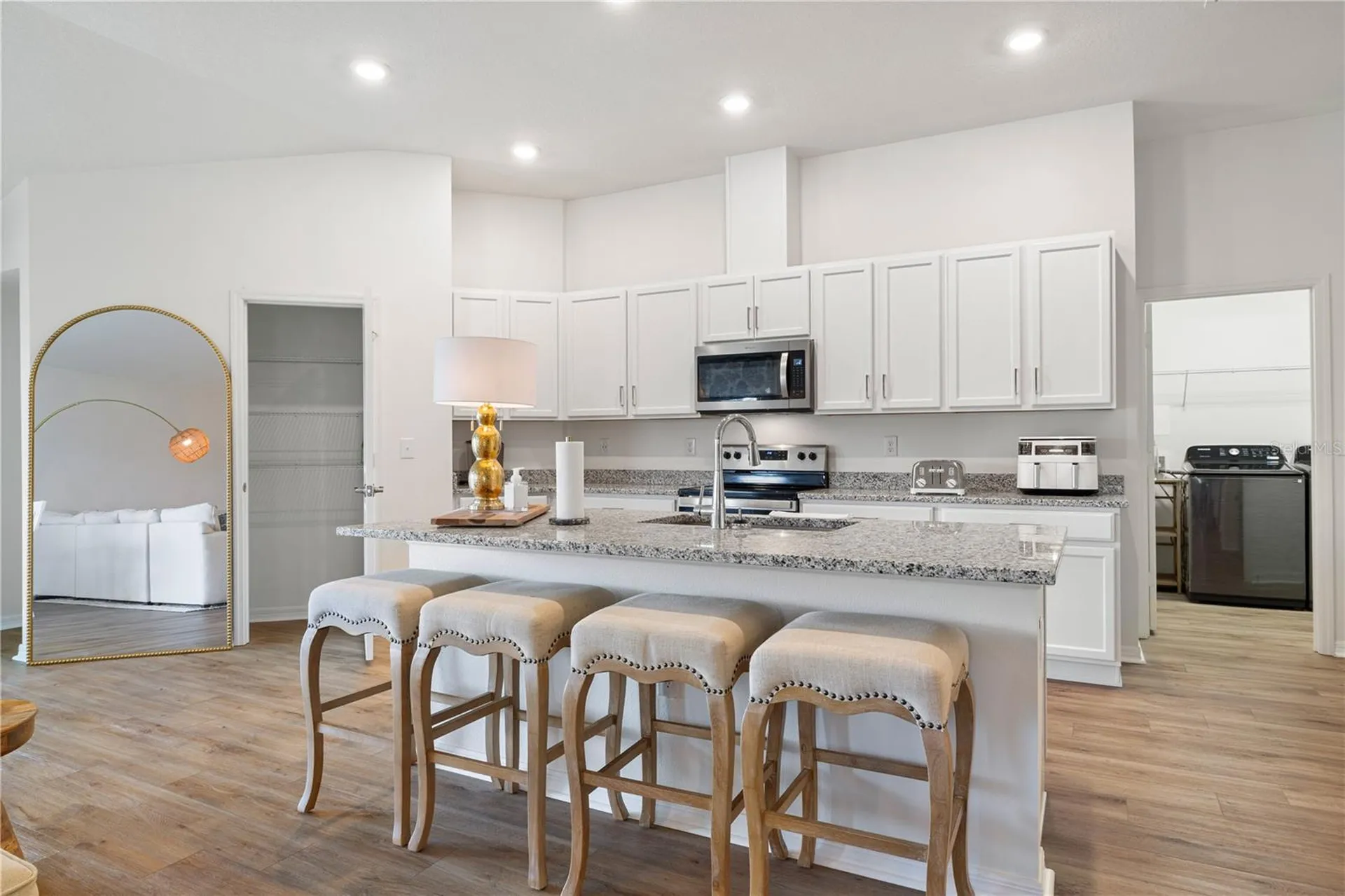 915 Overpool Avenue Davenport FL 33896