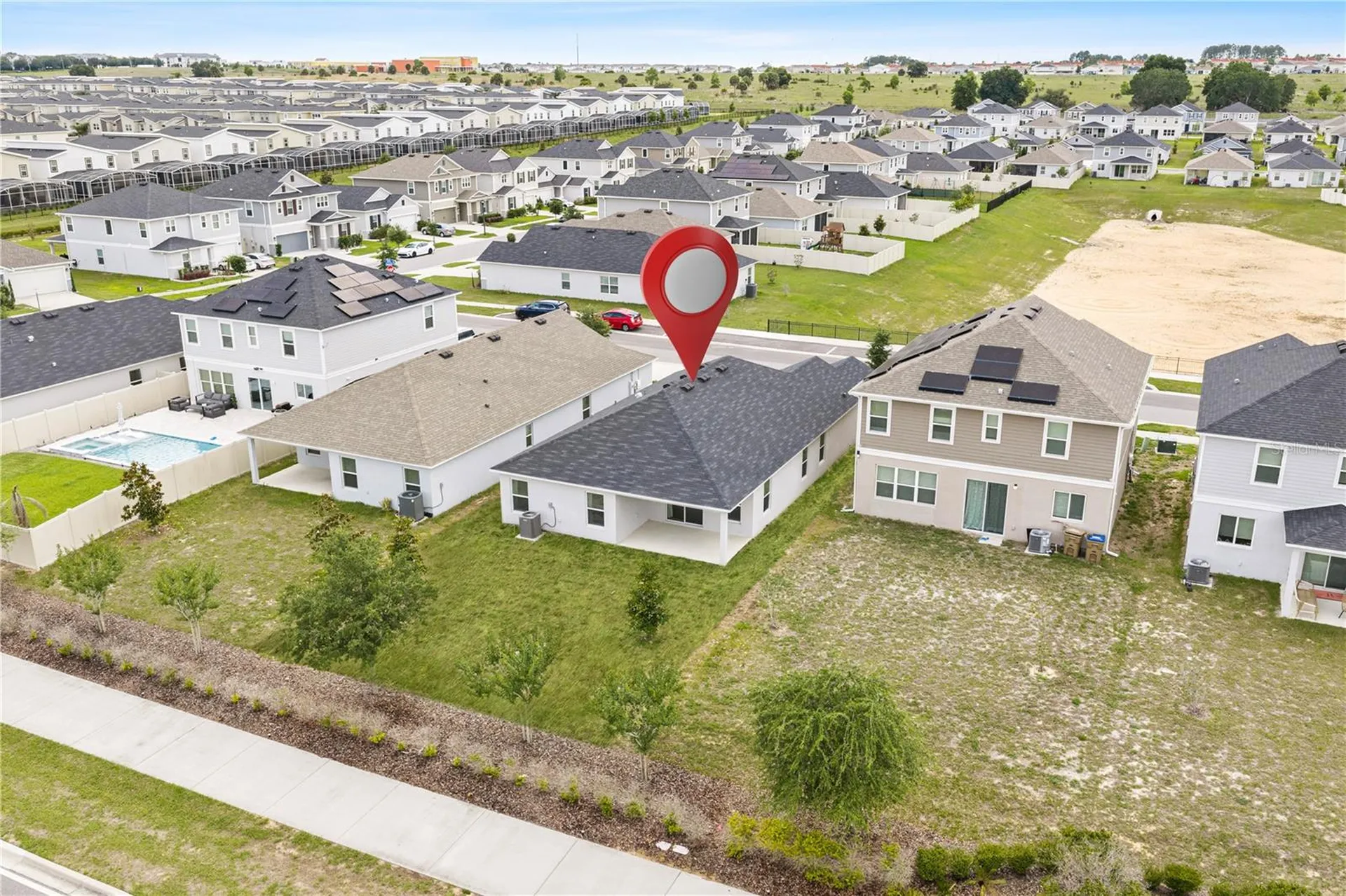 915 Overpool Avenue Davenport FL 33896