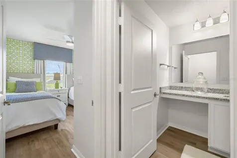 915 Overpool Avenue Davenport FL 33896