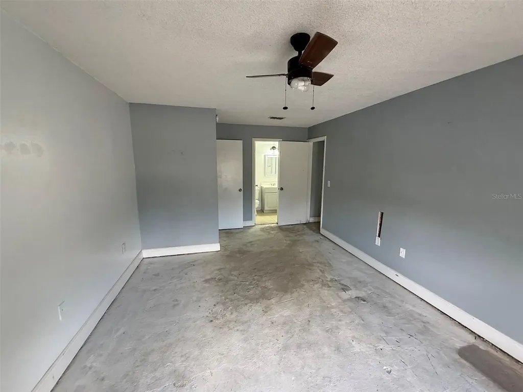 6000 Village Circle Orlando FL 32822