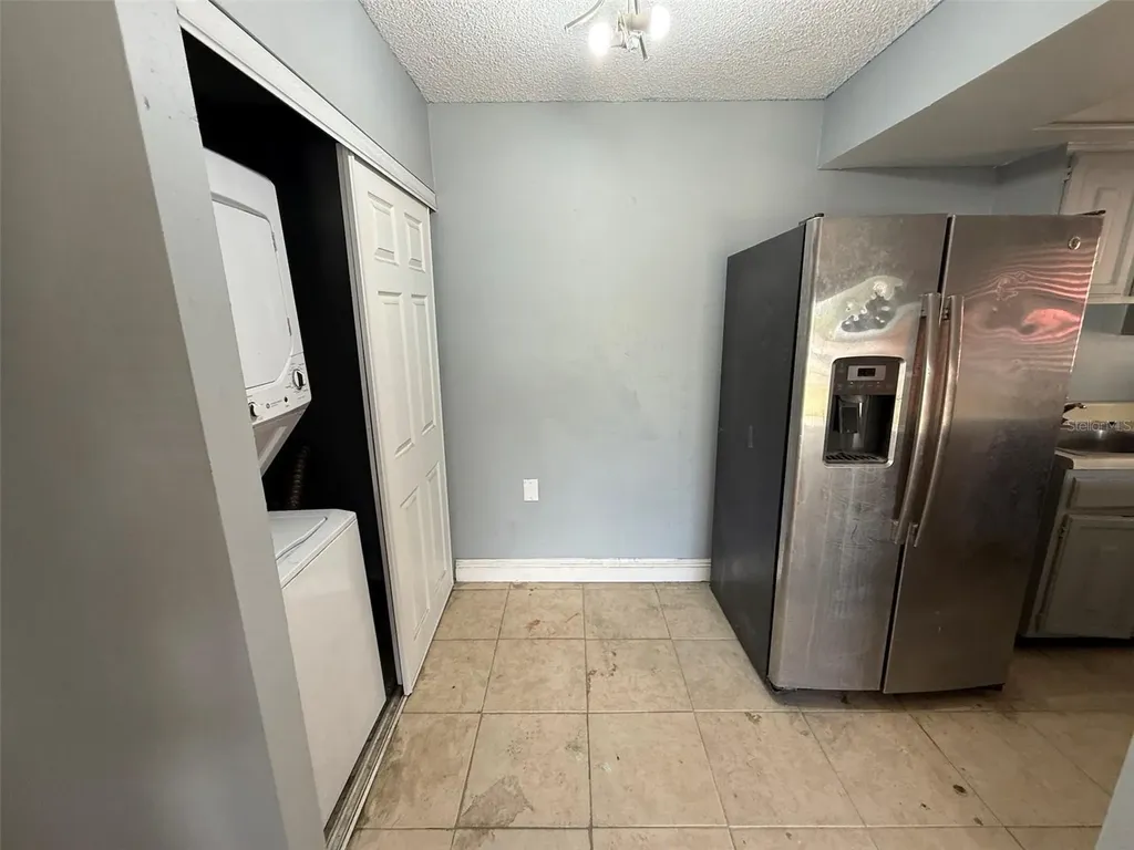 6000 Village Circle Orlando FL 32822
