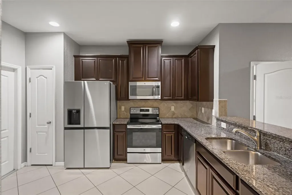 2115 Broadway View Avenue Brandon FL 33510