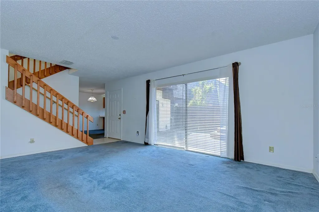 15406 E Pond Woods Drive Tampa FL 33618
