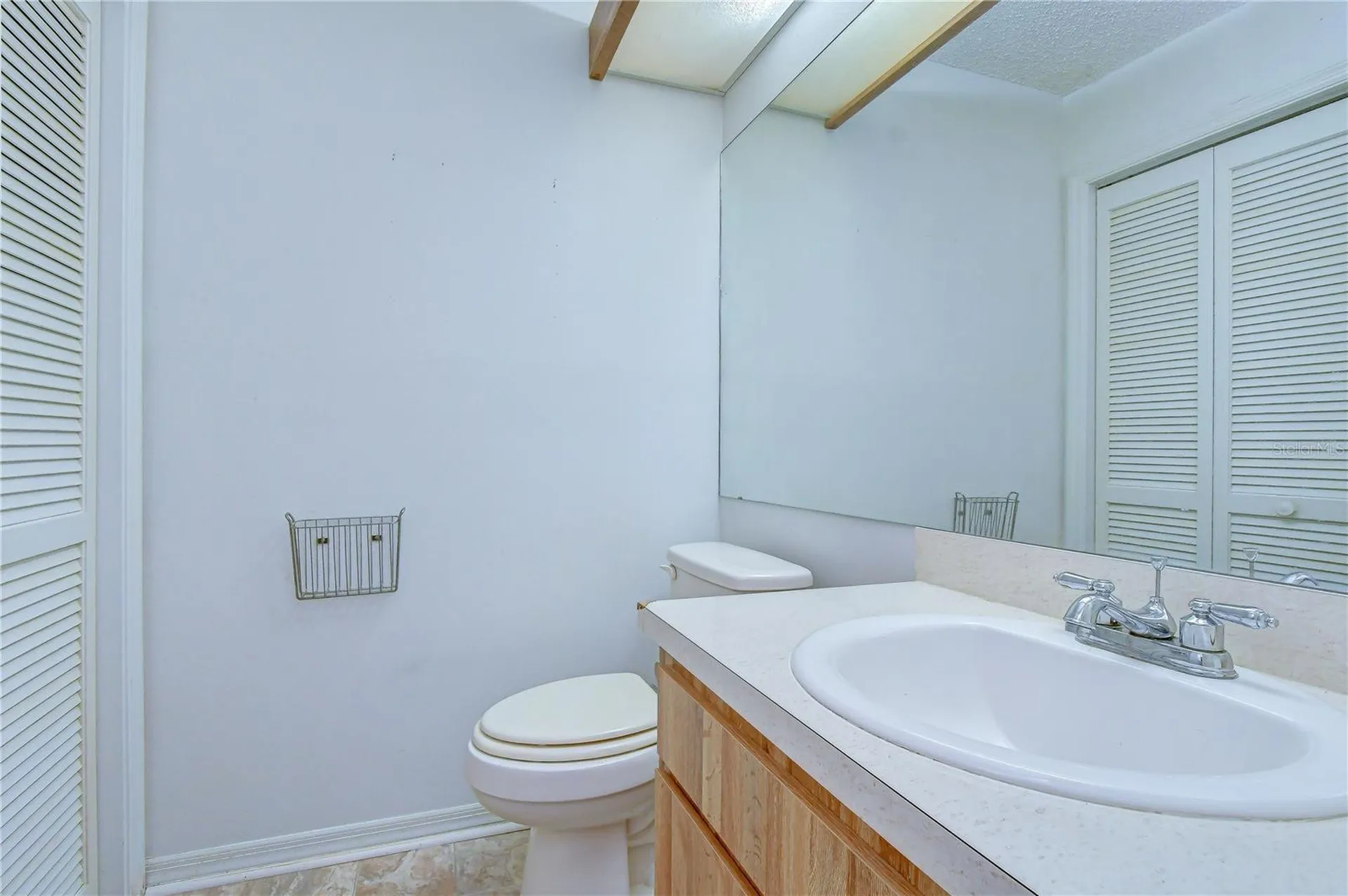 15406 E Pond Woods Drive Tampa FL 33618