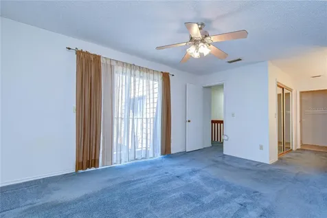 15406 E Pond Woods Drive Tampa FL 33618