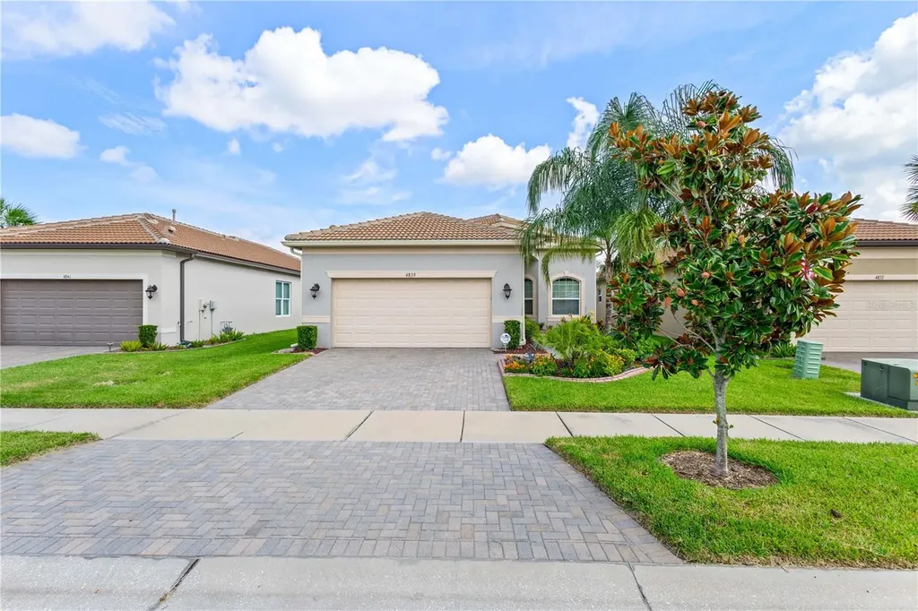4839 Sevilla Shores Drive Wimauma FL 33598