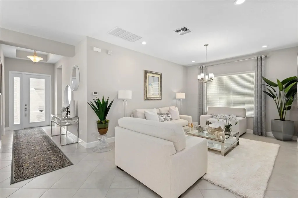 4839 Sevilla Shores Drive Wimauma FL 33598