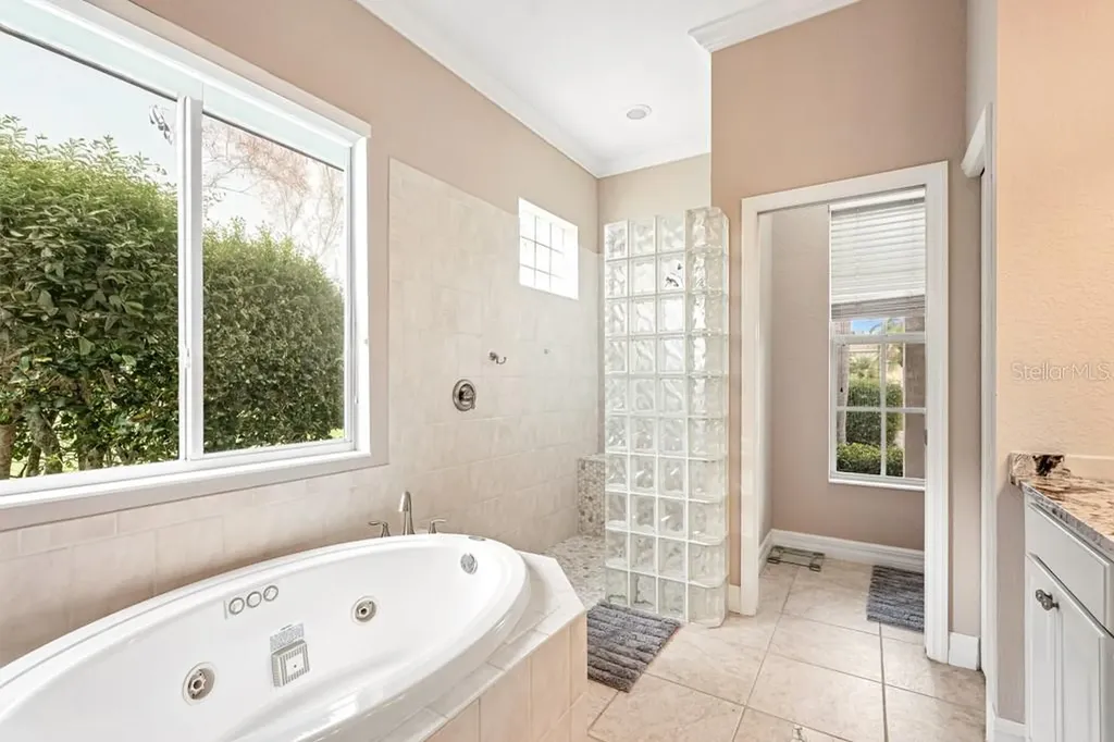 6615 Butlers Crest Drive Bradenton FL 34203