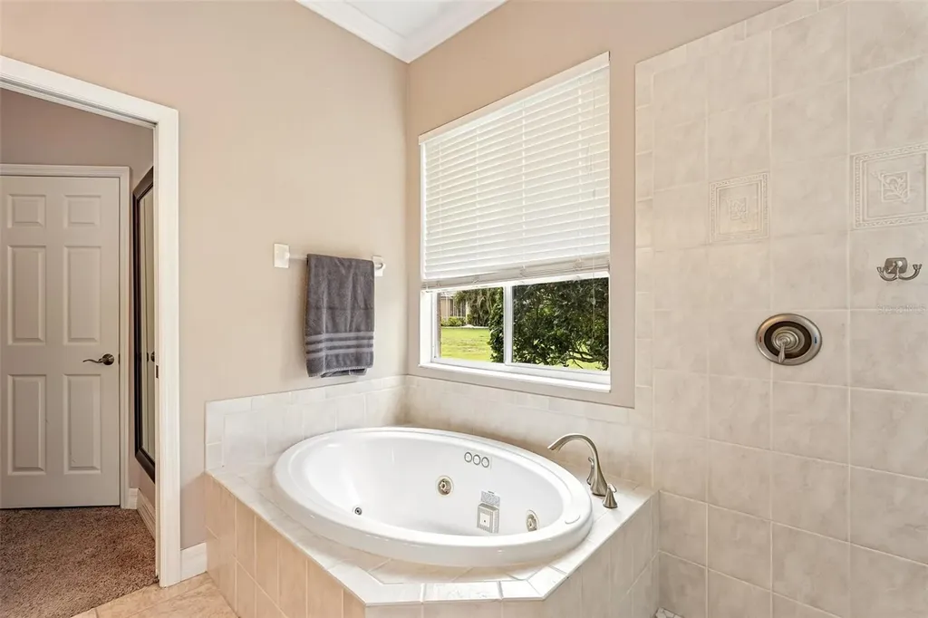 6615 Butlers Crest Drive Bradenton FL 34203