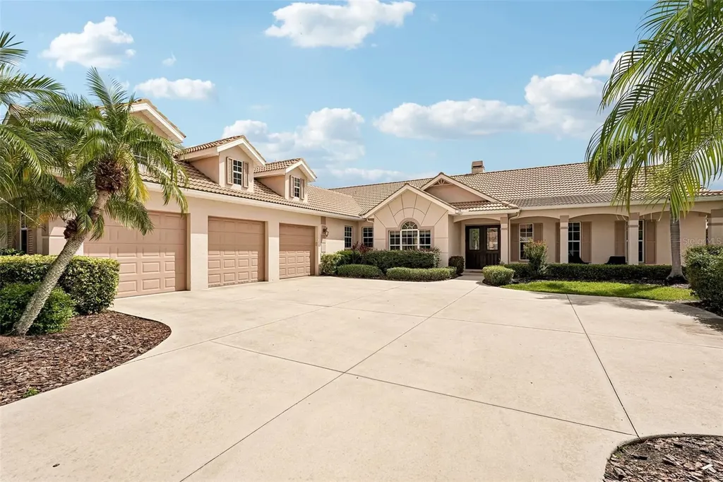 6615 Butlers Crest Drive Bradenton FL 34203