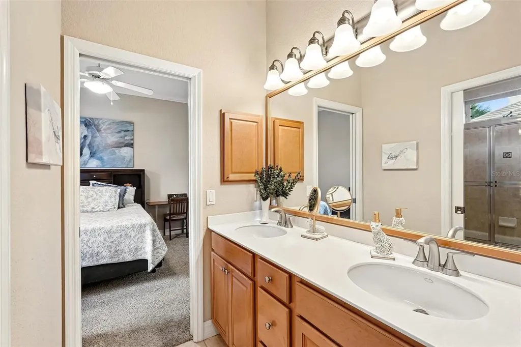 6615 Butlers Crest Drive Bradenton FL 34203