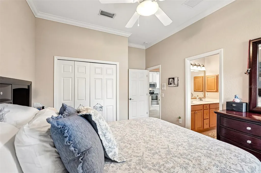 6615 Butlers Crest Drive Bradenton FL 34203