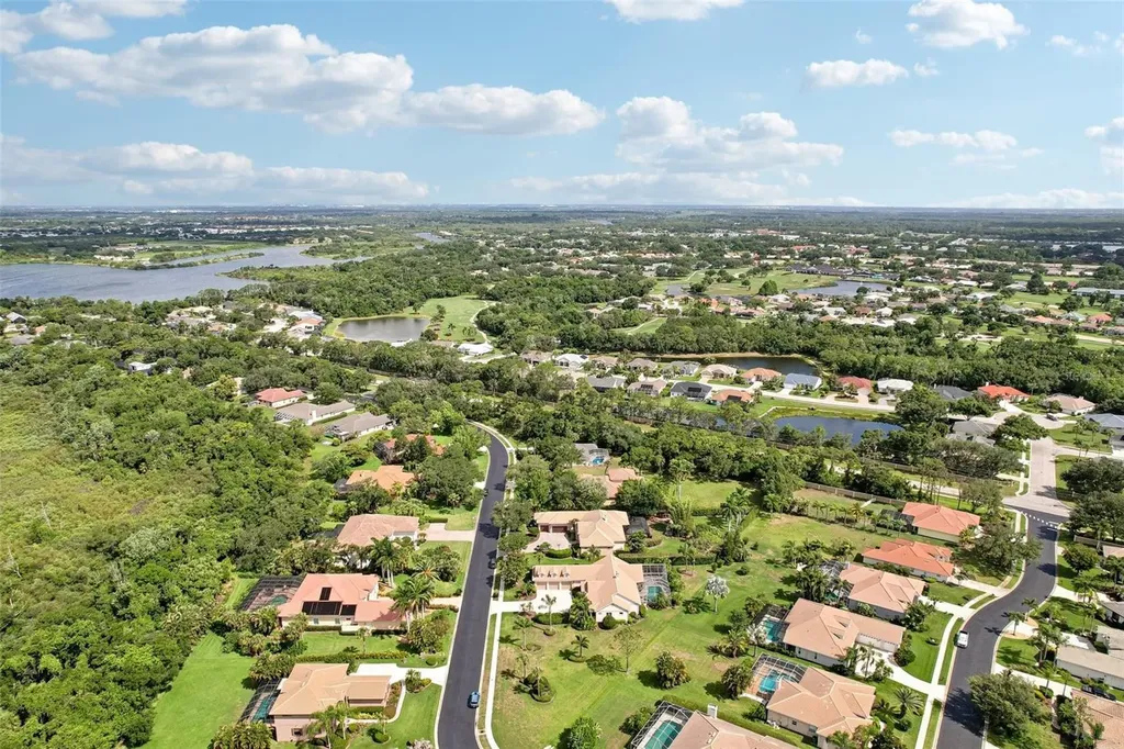 6615 Butlers Crest Drive Bradenton FL 34203