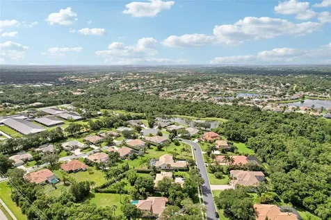 6615 Butlers Crest Drive Bradenton FL 34203