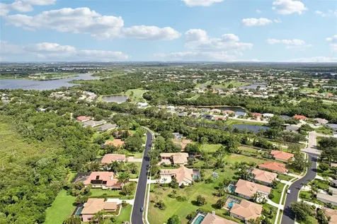 6615 Butlers Crest Drive Bradenton FL 34203