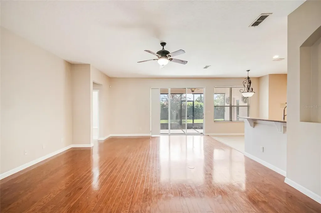 1904 Candlenut Circle Apopka FL 32712