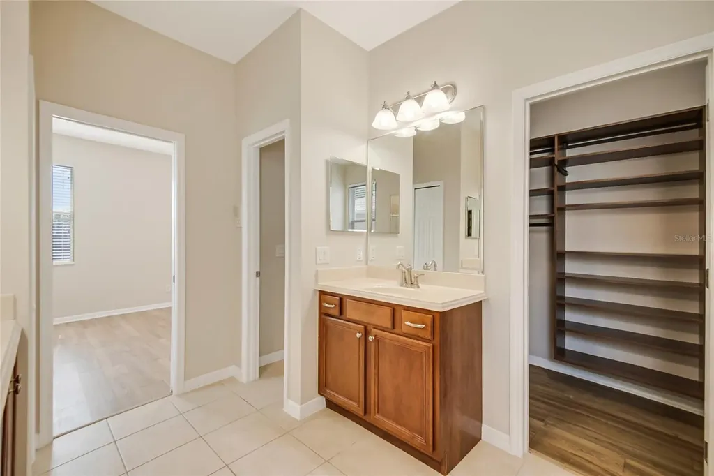 1904 Candlenut Circle Apopka FL 32712
