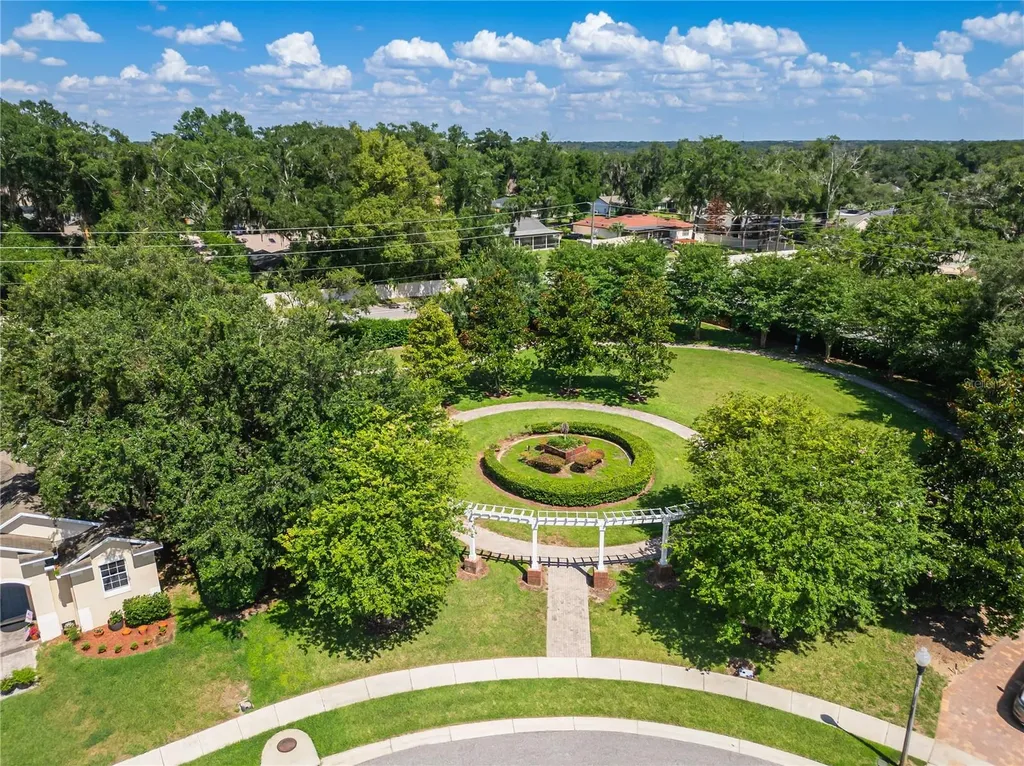 1904 Candlenut Circle Apopka FL 32712
