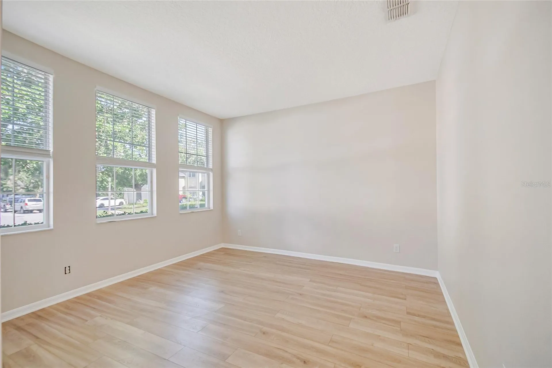 1904 Candlenut Circle Apopka FL 32712
