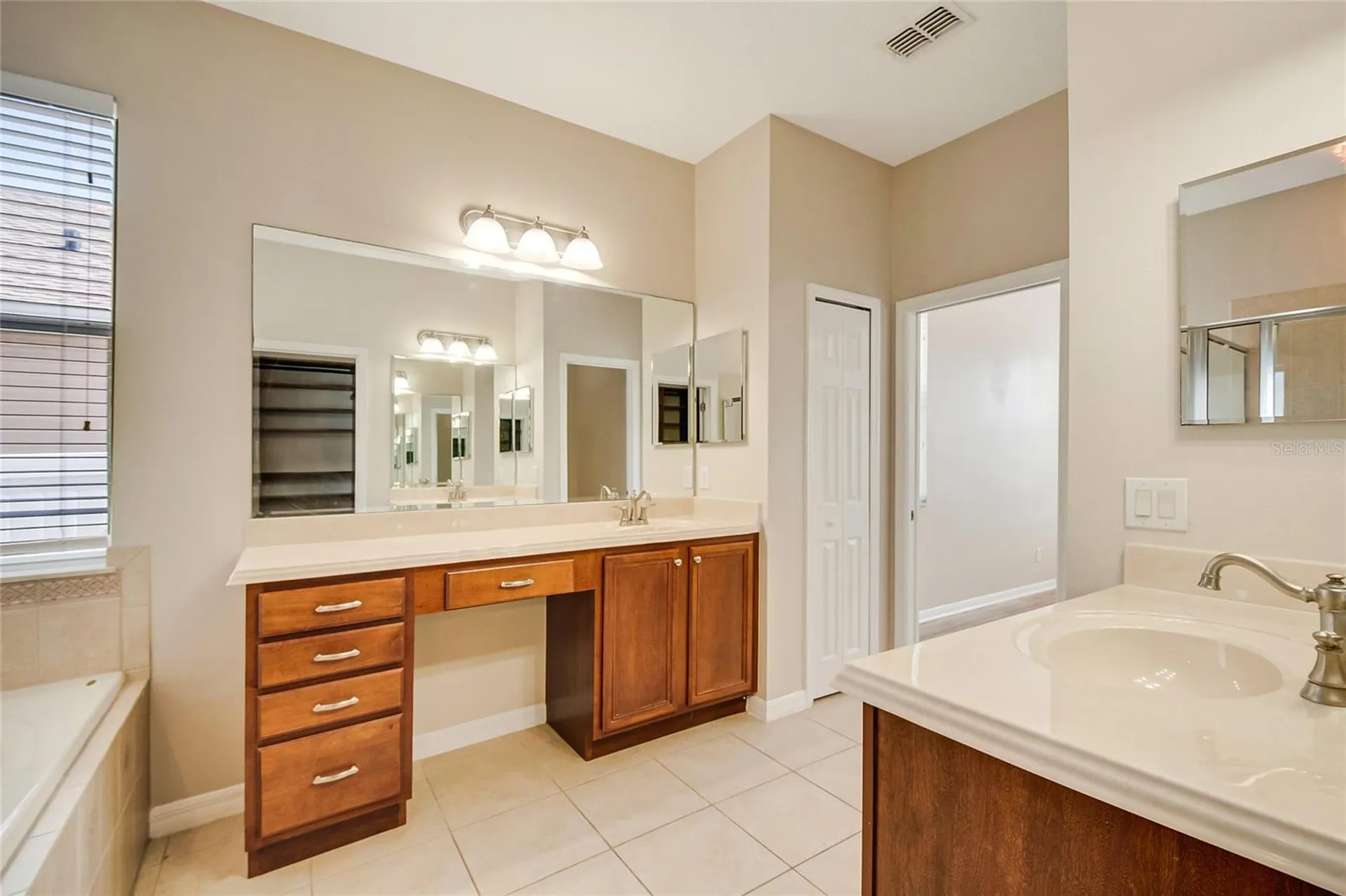 1904 Candlenut Circle Apopka FL 32712