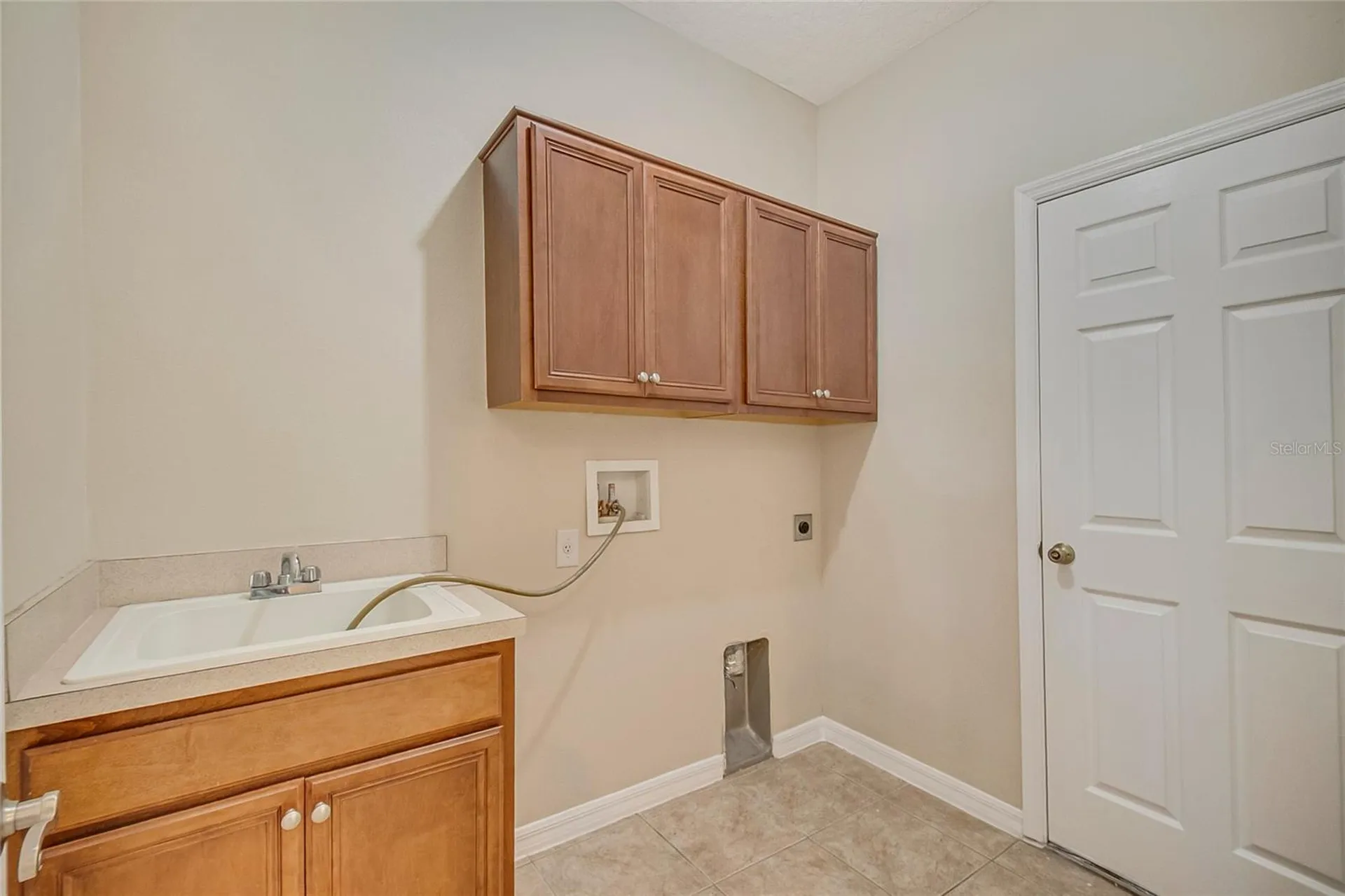 1904 Candlenut Circle Apopka FL 32712