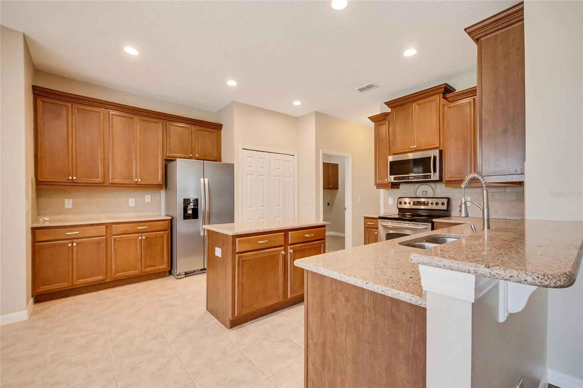 1904 Candlenut Circle Apopka FL 32712