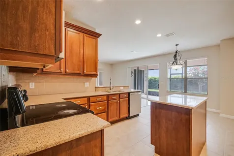 1904 Candlenut Circle Apopka FL 32712