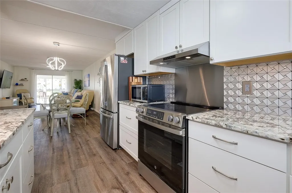 708 Tamiami Trail S Venice FL 34285
