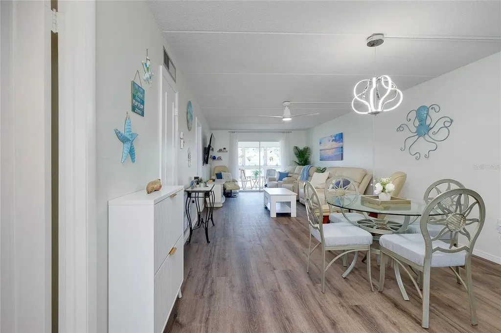 708 Tamiami Trail S Venice FL 34285