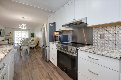 708 Tamiami Trail S Venice FL 34285