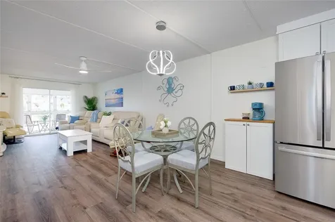 708 Tamiami Trail S Venice FL 34285