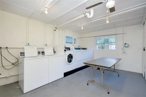 708 Tamiami Trail S Venice FL 34285