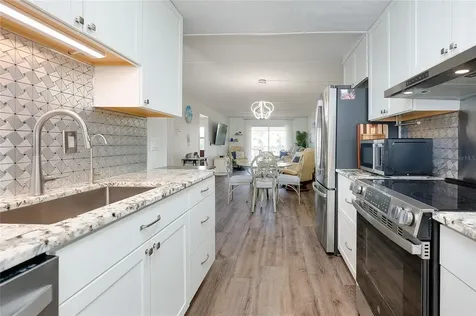 708 Tamiami Trail S Venice FL 34285