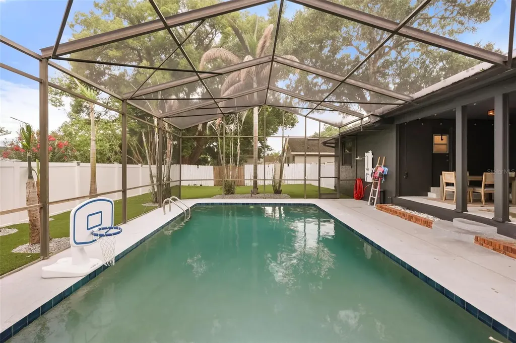 908 Versailles Circle Maitland FL 32751