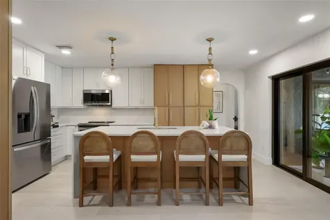 908 Versailles Circle Maitland FL 32751