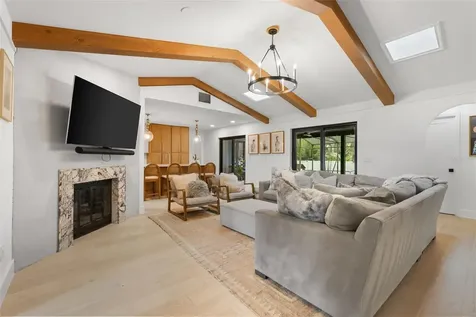908 Versailles Circle Maitland FL 32751
