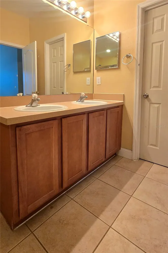 2921 Pine Oak Trail Sanford FL 32773