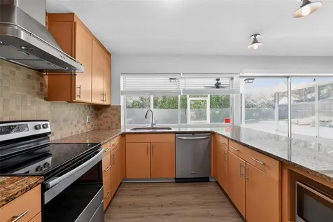 2140 N Bay Hills Boulevard Safety Harbor FL 34695