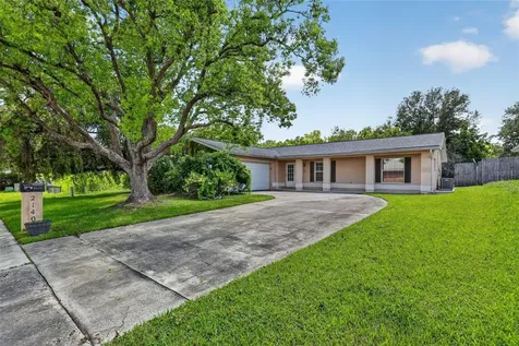 2140 N Bay Hills Boulevard Safety Harbor FL 34695
