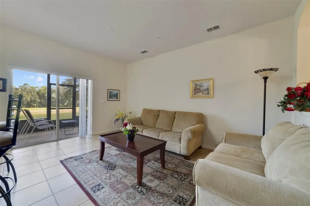 2827 Oakwater Drive Kissimmee FL 34747