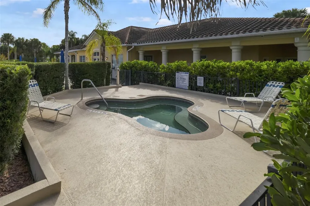 2827 Oakwater Drive Kissimmee FL 34747