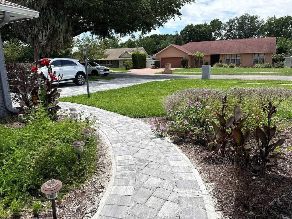 7719 Pine Vista Court Orlando FL 32819