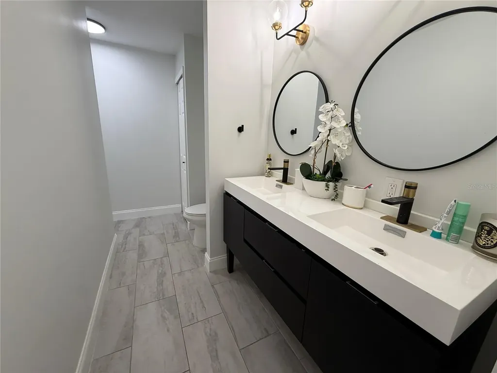 7719 Pine Vista Court Orlando FL 32819