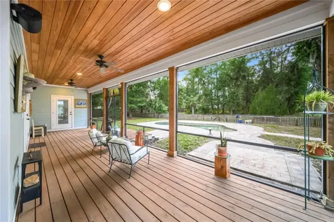 2604 * NW 31st Avenue Gainesville FL 32605