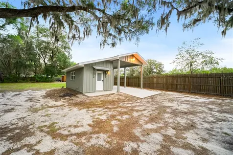 2604 * NW 31st Avenue Gainesville FL 32605