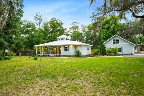 2604 * NW 31st Avenue Gainesville FL 32605