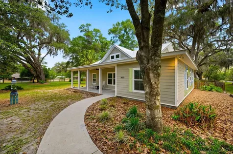 2604 * NW 31st Avenue Gainesville FL 32605