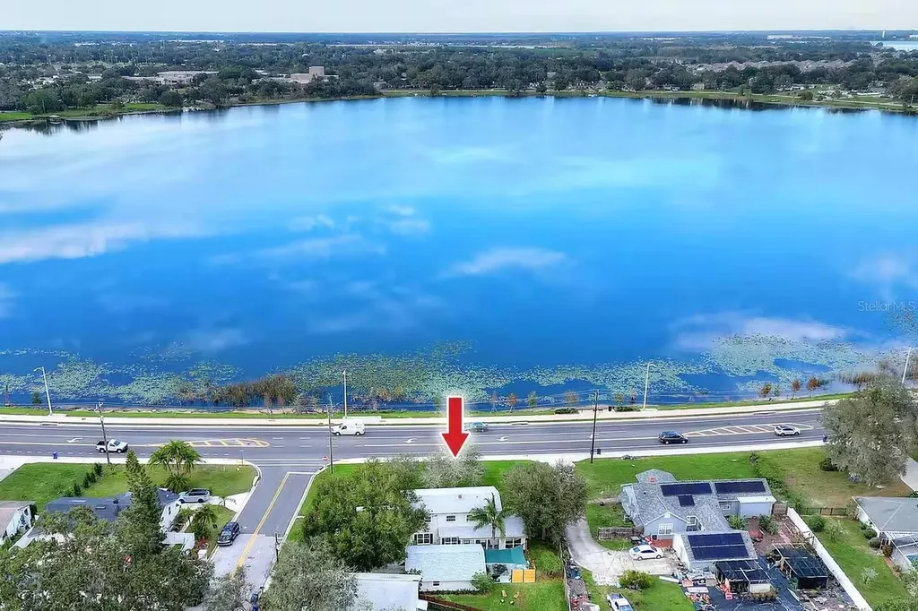 1302 Lake Elbert Dr SE Winter Haven FL 33880