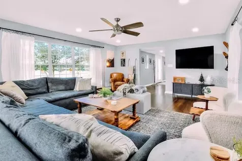 1302 Lake Elbert Dr SE Winter Haven FL 33880
