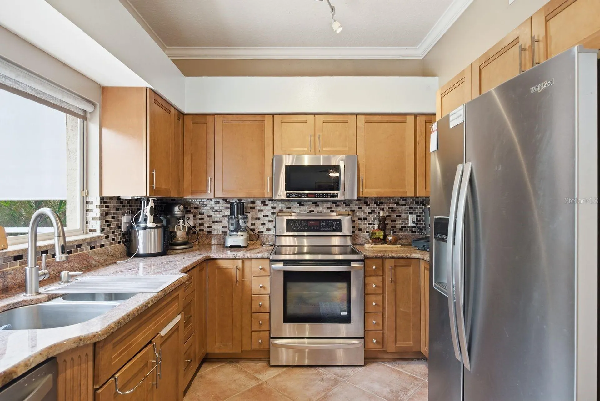 384 Wingate Circle Oldsmar FL 34677